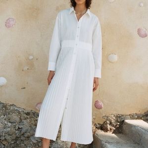 💥HOST PICK💥 White elegant pleated Zara dress
